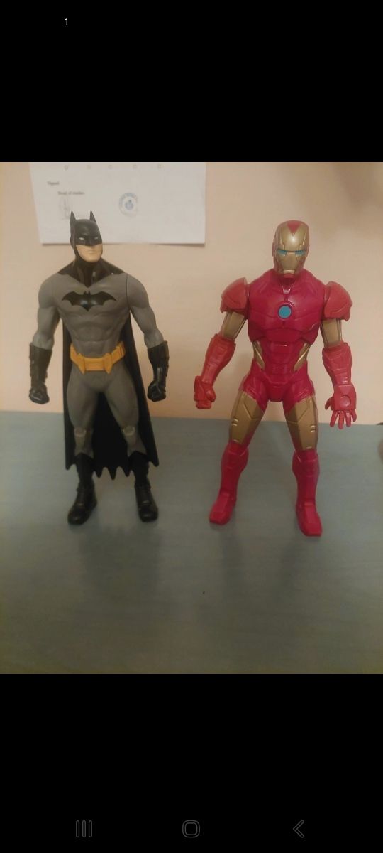 Batman y airon Man de 20cm