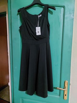 Vestito Mai Usato