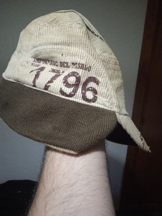 Regalo Gorra pana con orejeras