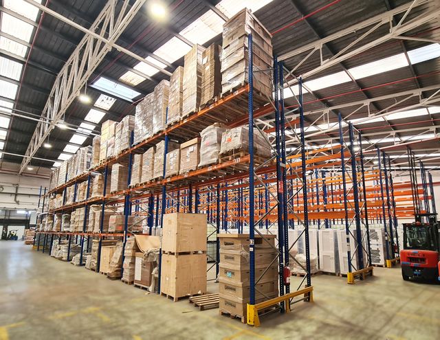 LOTE ESTANTERÍAS PARA PALETIZADO