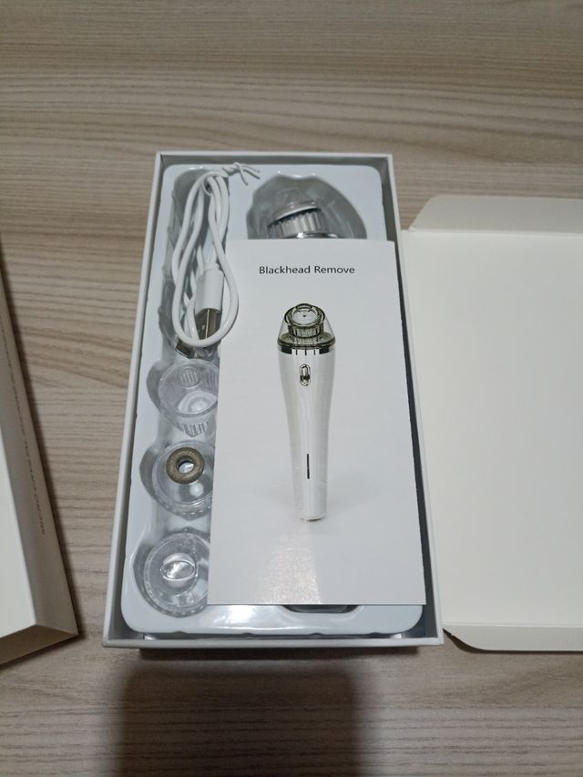 Estrattore Punti Neri Elettrico