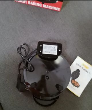Macchina per mini ciambelle elettrica - 900W