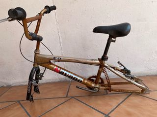 Bicicleta bmx sin ruedas