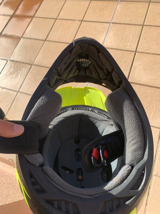 Casco Fly racing.