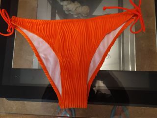 Bikini naranja