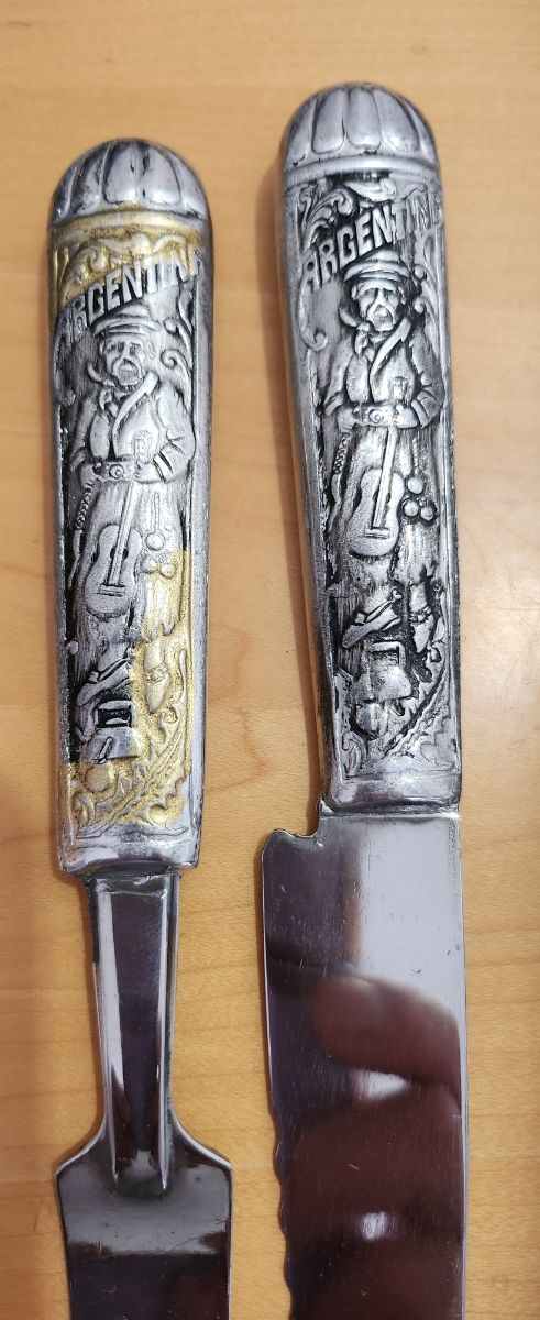 Tenedores y cuchillos