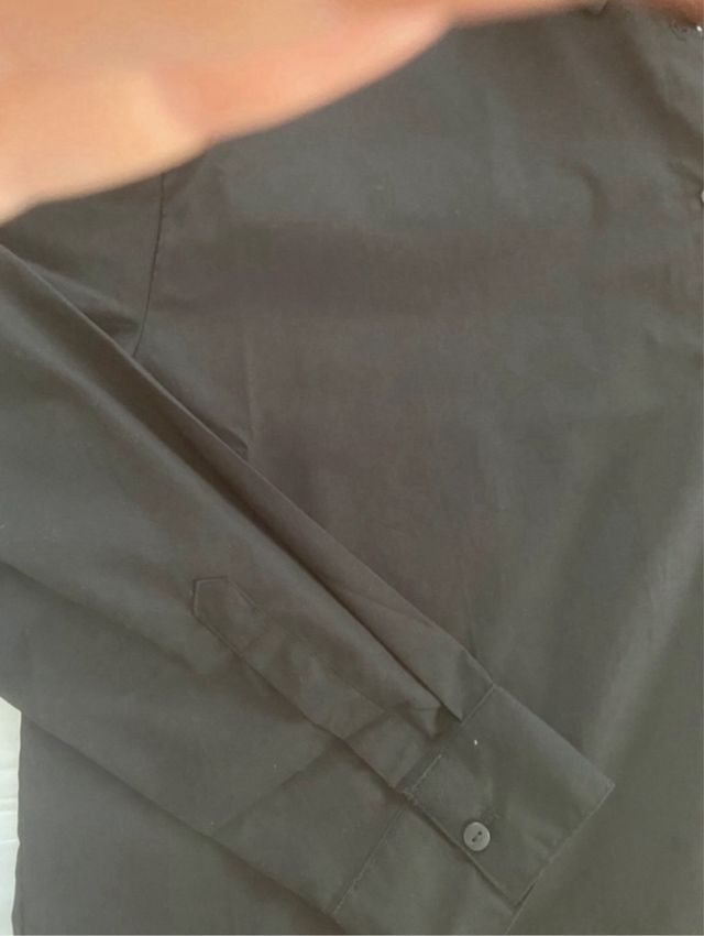 Camisa básica negra 