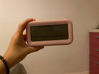 despertador/alarma electronica rosa