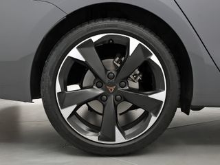 CUPRA LEON ST FAMILIAR 150CV DSG AUTOMATICO 2024