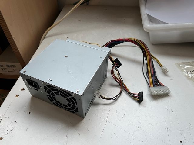 Fuente de alimentación 300W