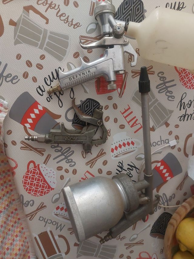 Lote de pistolas de pintar y aire.