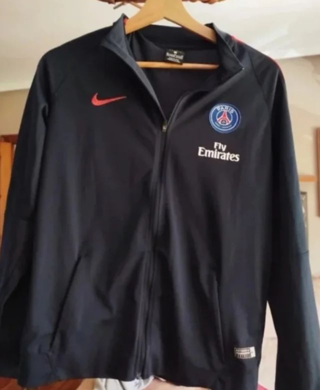 Giacca Nike PSG+pantaloni Bayern Munich