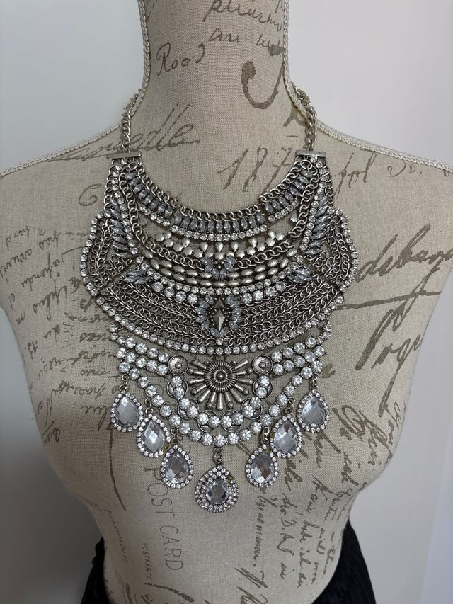 Collar  estilo “dylan lex”