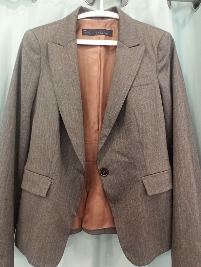 Traje mujer Zara