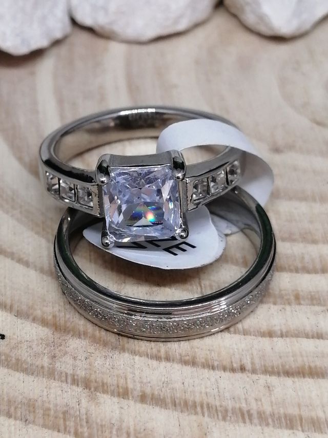 Juego de Anillo de Matrimonio y Compromiso