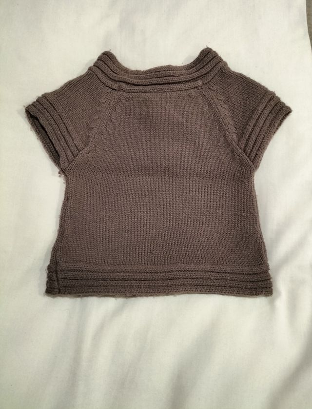 Jersey tipo chaleco niña Talla 9-12 meses