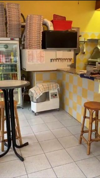 R-7937227 Traspasa Pizzeria, Asador de Pollos