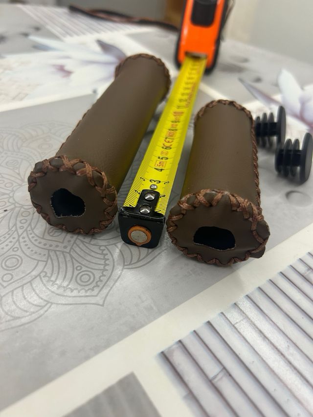 Empuñaduras de cuero vintage