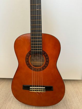 Guitarra Valencia cadete (60сm)