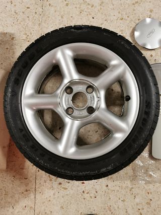 Ford scort 1.8/16v llanta nueva 