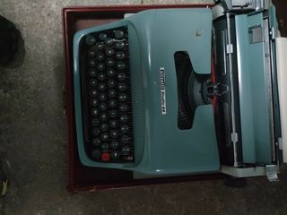Maquina de escribir Olivetti
