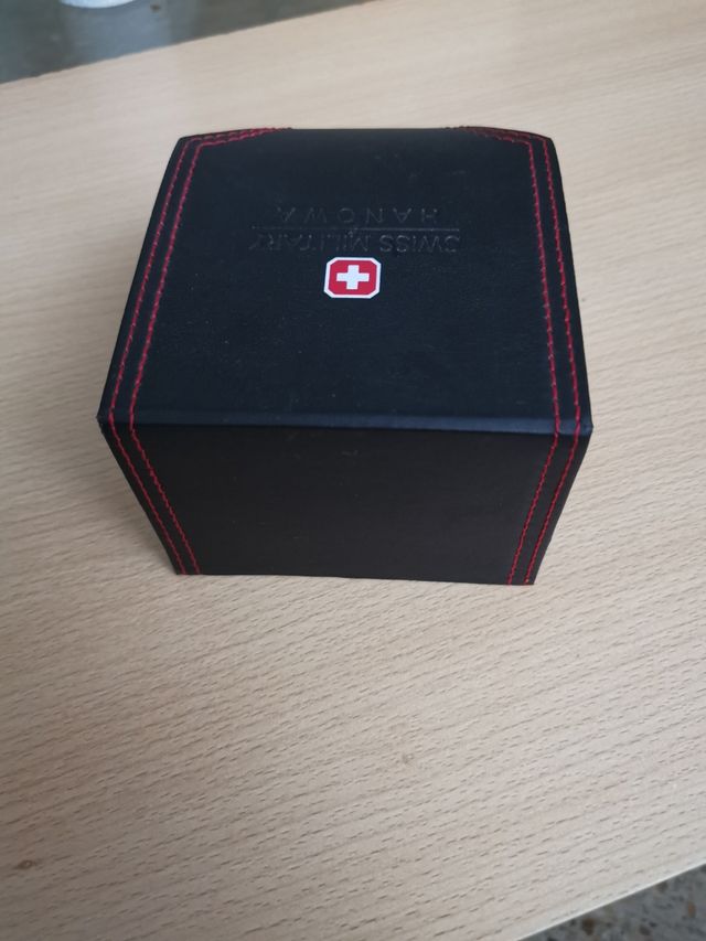Caja suiss military hanova