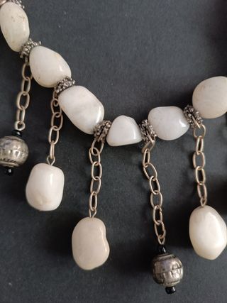 Collar vintage blanco