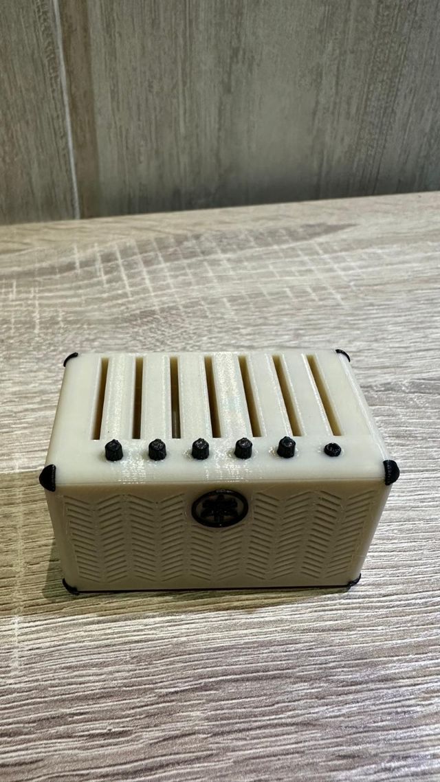 Portapuas amplificador guitarra Yamaha