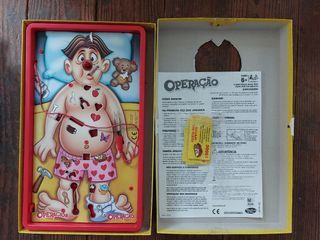Operación. Juego de mesa. 