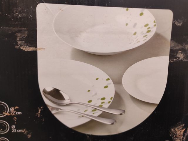 Vajilla 18 piezas sin estrenar 