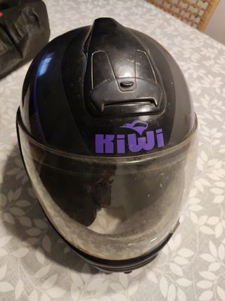 Casco moto pequeño 