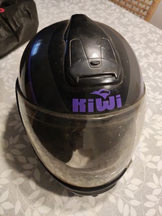 Casco moto pequeño 