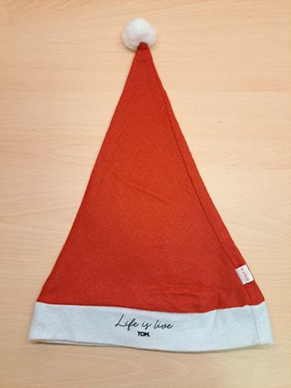 Cappello da Babbo Natale Tom. Life is live