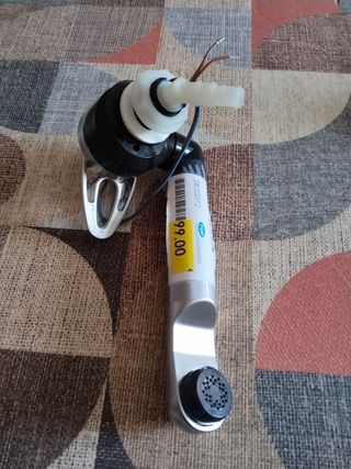 Grifo eléctrico para caravana 