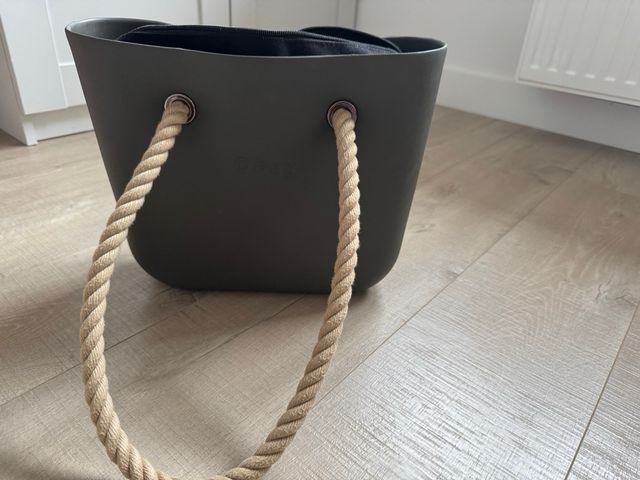 Bolso impermeable. Marca O Bag.