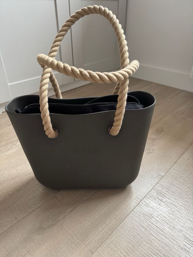 Bolso impermeable. Marca O Bag.