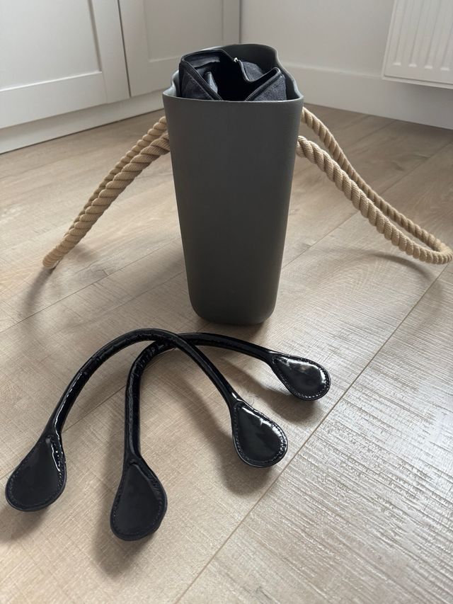 Bolso impermeable. Marca O Bag.