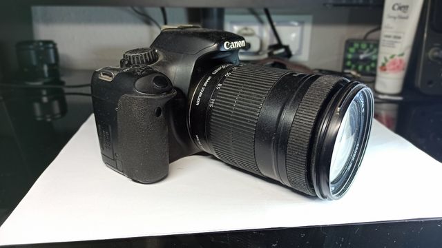 Canon 550D + 18-135 mm