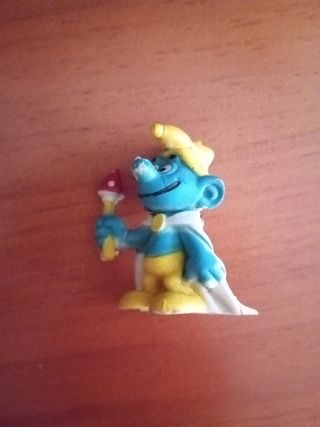 Figura PVC pitufos rey pitufismo