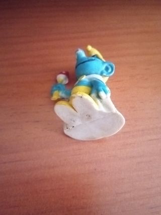 Figura PVC pitufos rey pitufismo