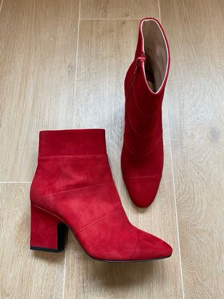 Botines rojos de piel de Violeta by Mango