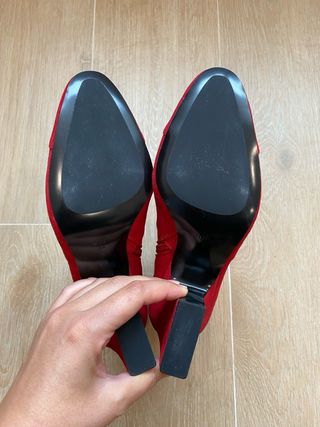 Botines rojos de piel de Violeta by Mango