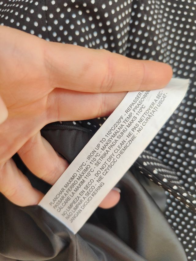 Blazer negro con lunares