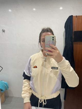 Chaqueta crop tipo bomber Ellesse