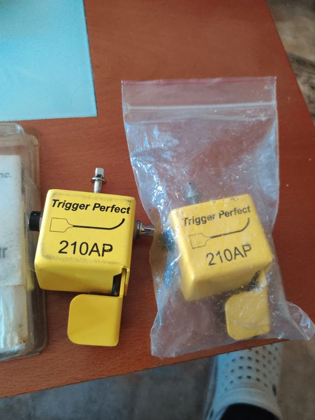 2 modular Trigger 210AP