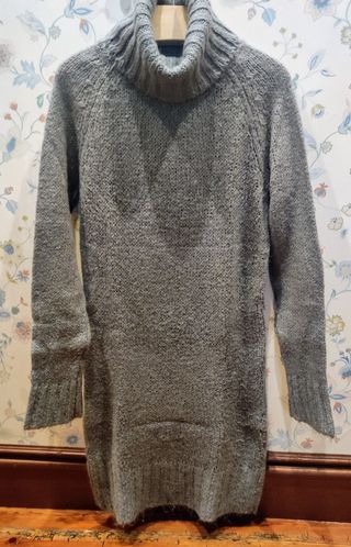 Vestido Cuello Cisne Zara 