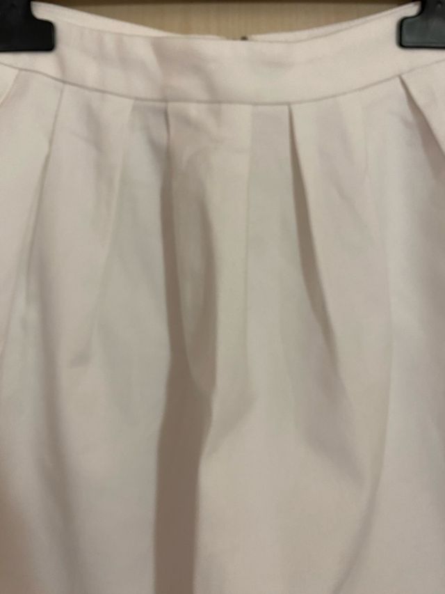 Falda blanca Stradivarius