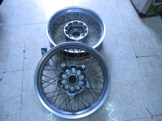Llantas de radios de BMW R 1200 R  Classic
