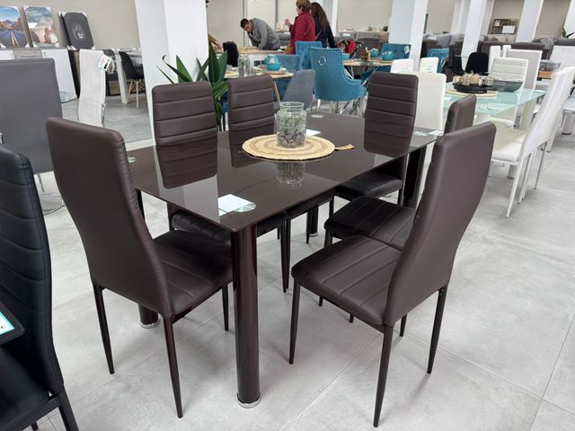 Oferta Mesa de Comedor con 6 Sillas 140cm