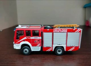 Iveco Pompieri Frejus 1/64